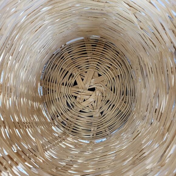 Vintage Handwoven Round Bamboo Wicker Hamper 20x14 Natural Toned Basket with Lid - Picture 3 of 15
